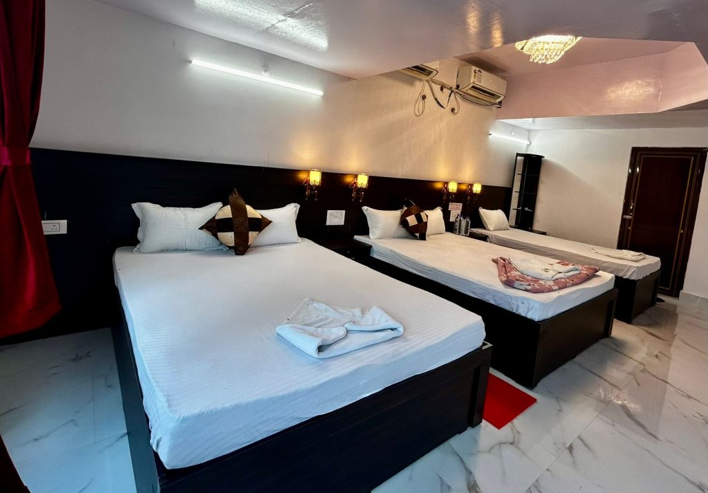 WhatsApp Image 2025-10-02 at 20.12.52_dc03f765